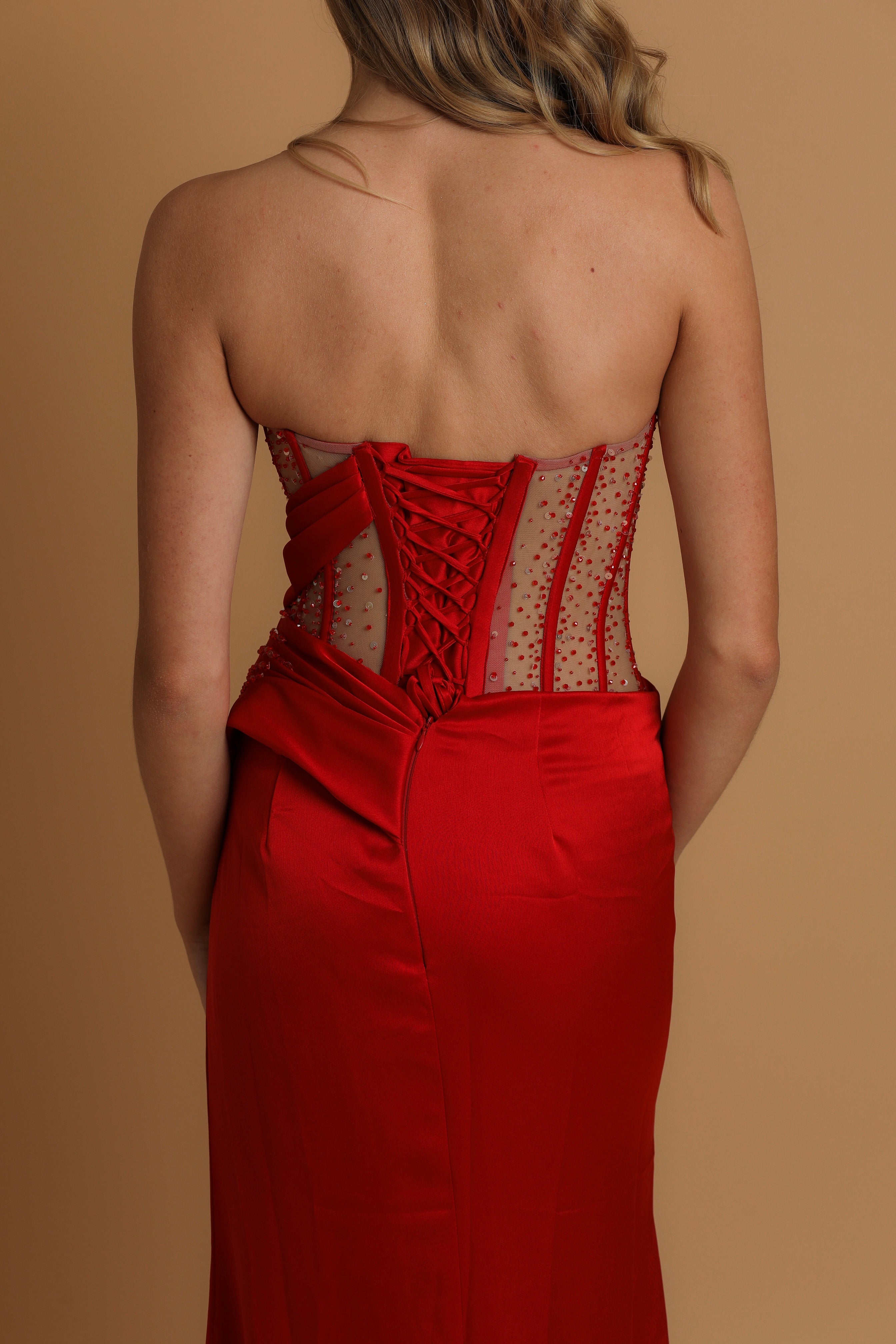 Red corset dress with high slit Destiny Chic Red corset dress with high slit Destiny Chic
