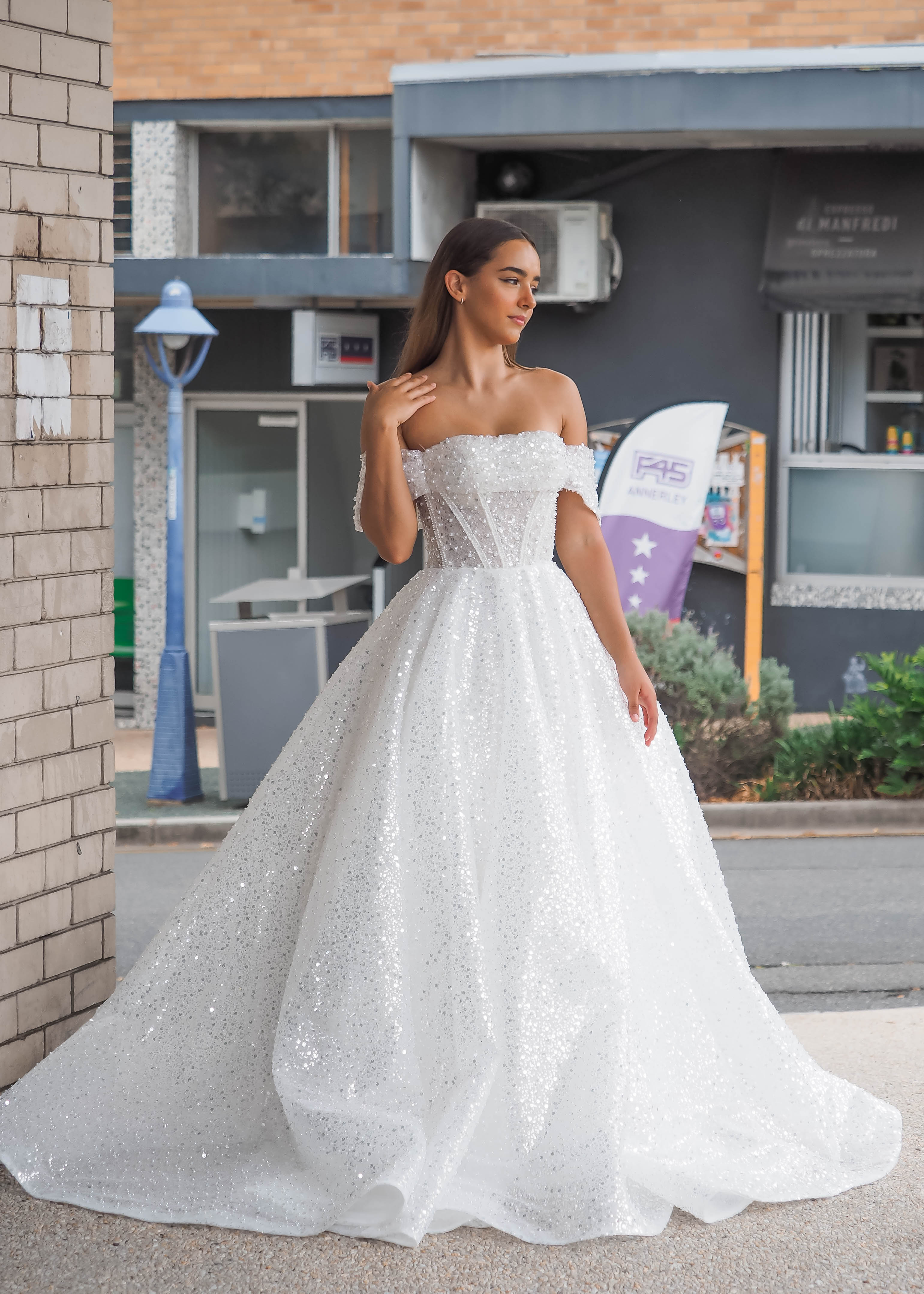 Wedding gowns for hire deals