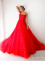 Red tulle princess dress